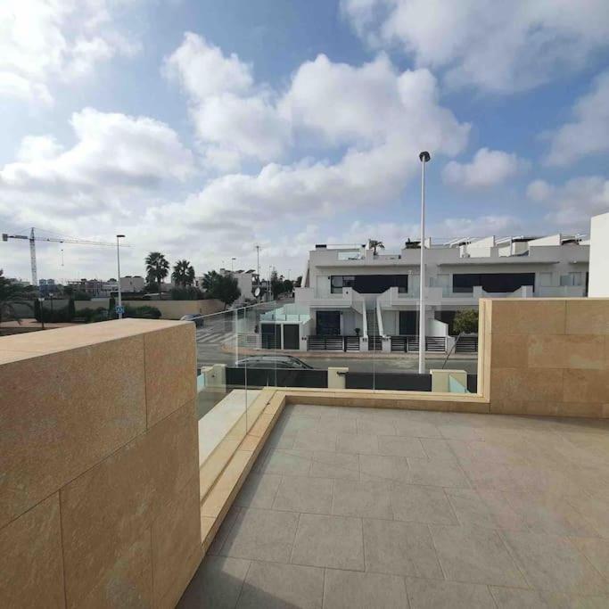Villa Lisa Haus Mit Eigenem Pool San Pedro del Pinatar Exterior photo